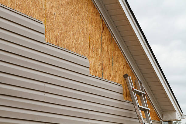 Professional Wood Siding technician working in Bedford, PA